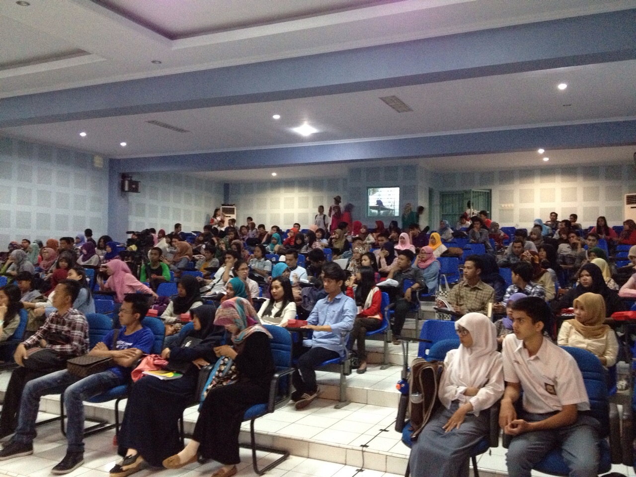 Roadshow #NissinMendadakEksis area Makassar - Universitas Hassanudin