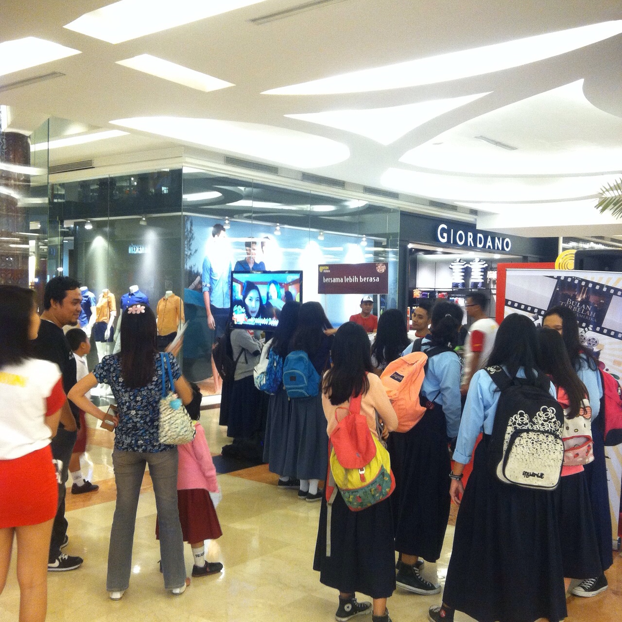 Roadshow #NissinMendadakEksis area Bandung - Trans Studio Bandung